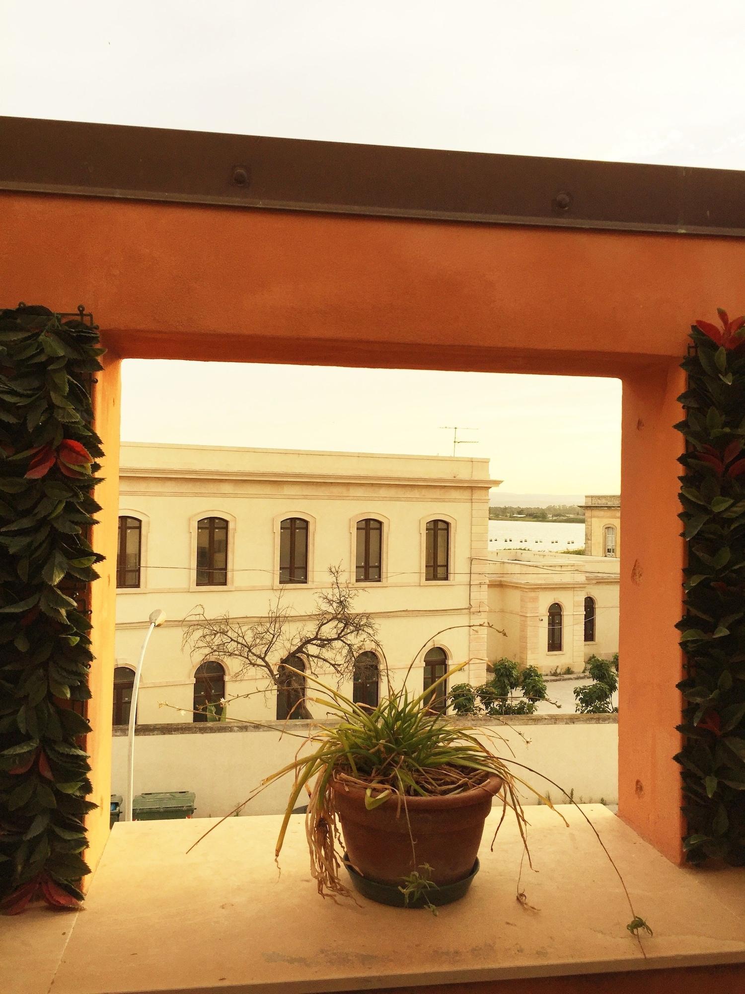 Hotel Mediterraneo Syracuse Exterior photo