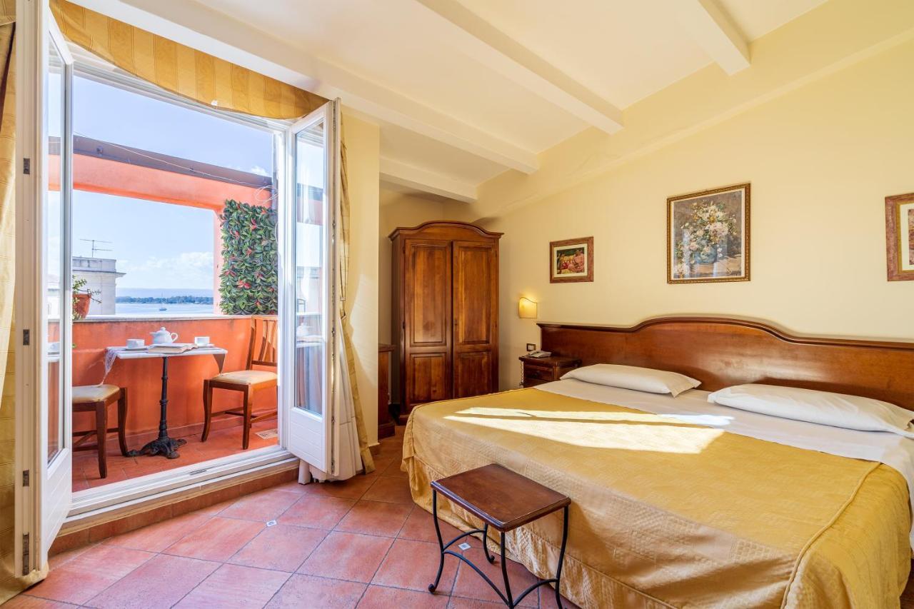 Hotel Mediterraneo Syracuse Exterior photo