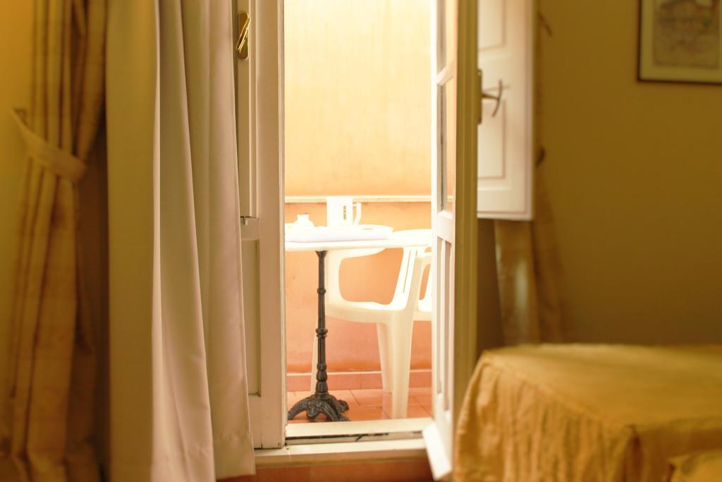 Hotel Mediterraneo Syracuse Exterior photo
